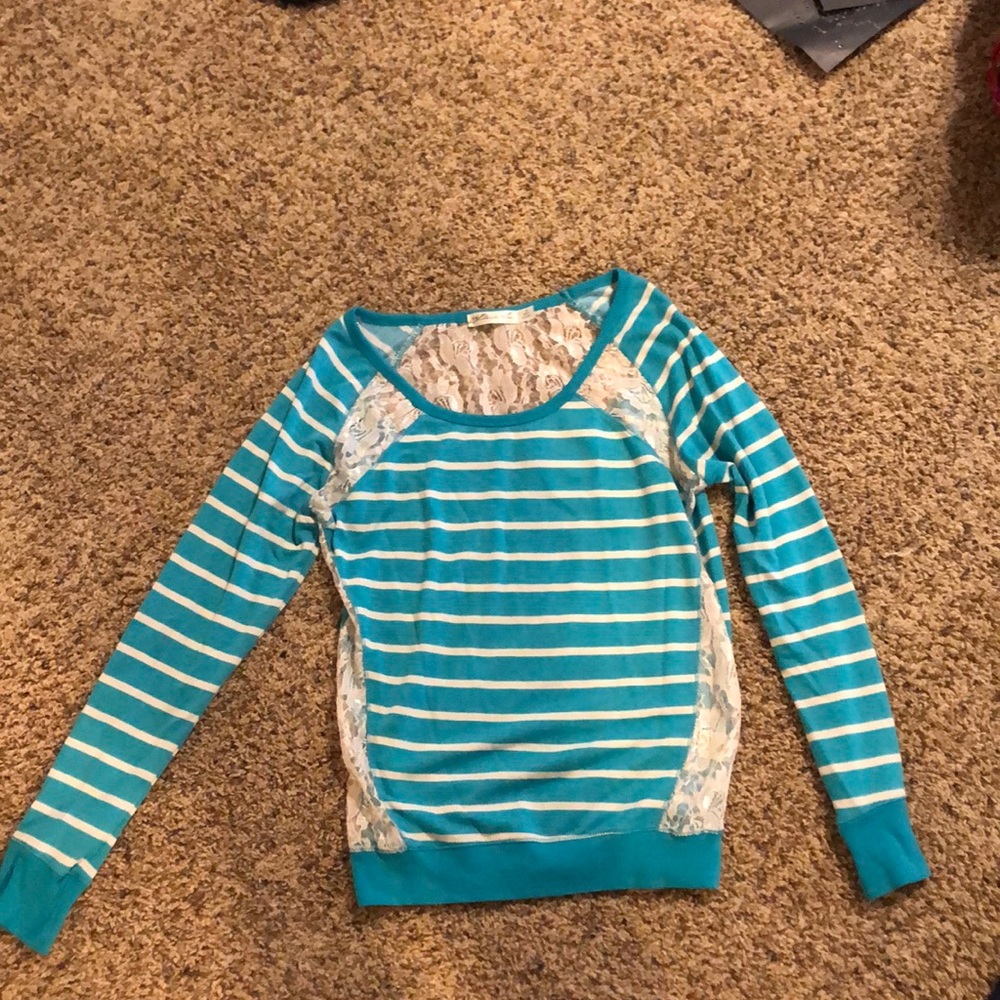 lightweight sweater with lace detail Medium